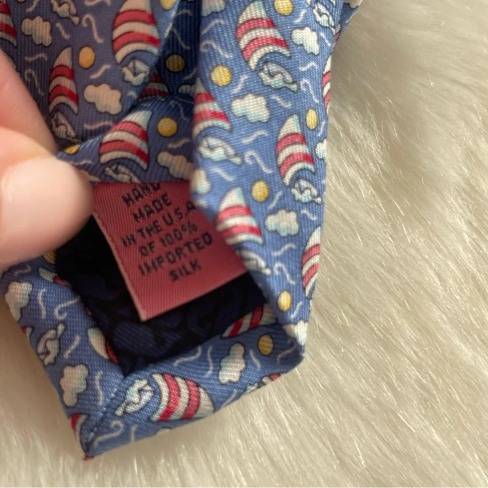 Vineyard Vines Blue Whimsical Sailboat Mens 100% Silk Neck Tie Made in USA